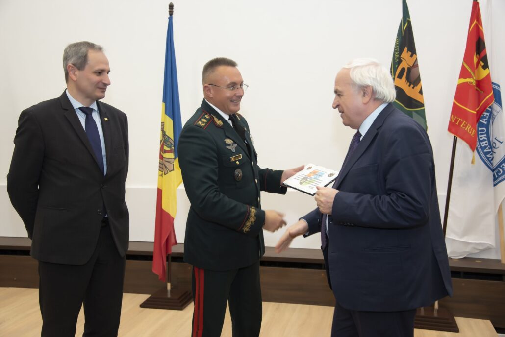 144 - Catedra Militară a UTM a marcat 20 de ani de la înființare