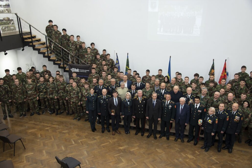184 - Catedra Militară a UTM a marcat 20 de ani de la înființare