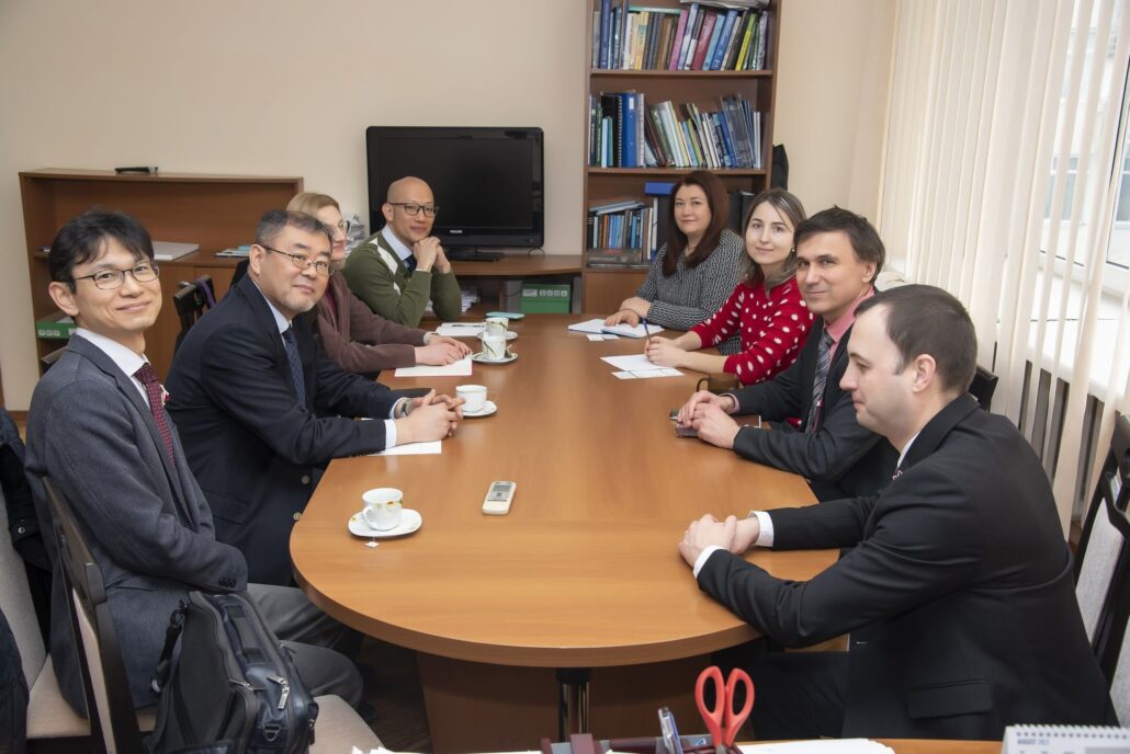 006 2 - Dezvoltare industrială și management japonez: prelegere ținută la UTM de către conf. univ., dr. Gaku Funabashi, Universitatea Internațională din Japonia