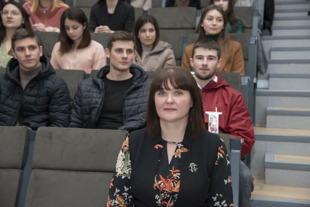 023 2 - Dezvoltare industrială și management japonez: prelegere ținută la UTM de către conf. univ., dr. Gaku Funabashi, Universitatea Internațională din Japonia