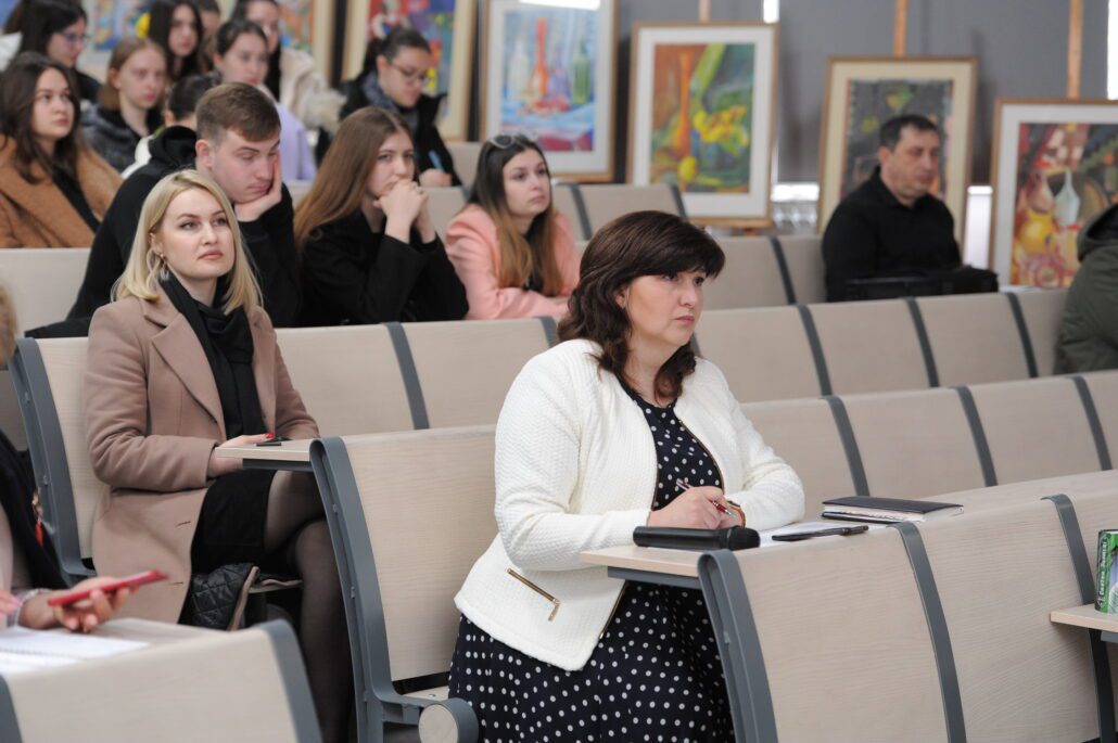 FD Conf 10 39 46 0142 lr - Facultatea de Design, UTM: Simpozionul Internațional „Creativitate, Tehnologie și Marketing”, ediția a V-a