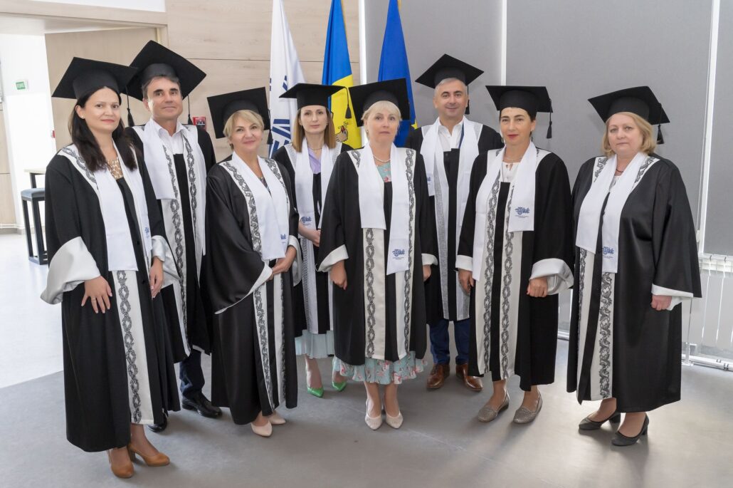 083 - Prorectorul UTM Dinu ȚURCANU a susținut cu brio teza de doctor în științe inginerești