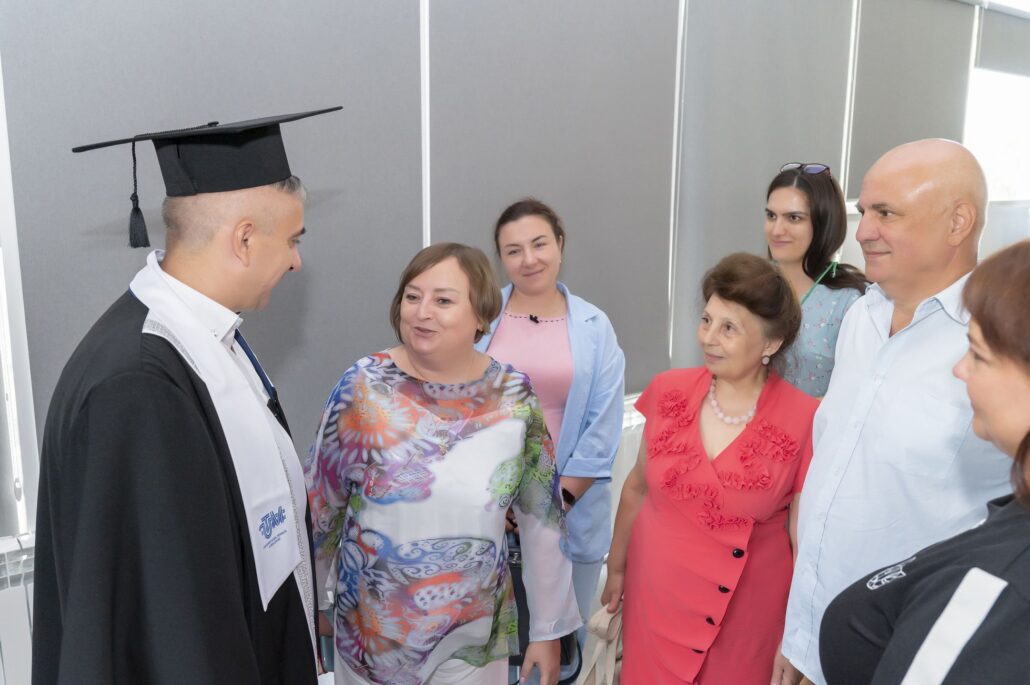 094 - Prorectorul UTM Dinu ȚURCANU a susținut cu brio teza de doctor în științe inginerești