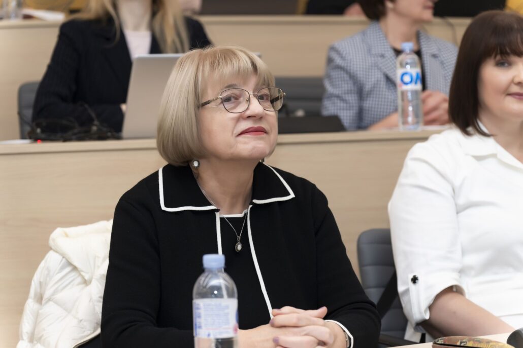 CONFERINȚA ECONOMICĂ INTERNAȚIONALĂ, EDIȚIA A 6-A: „COMPETITIVITATE ȘI DEZVOLTARE SUSTENABILĂ” 11 045