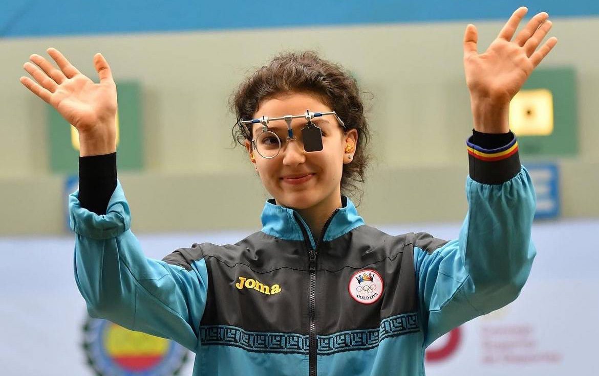 1 3 - UTM Student Anna DULCE Crowned Vice-Champion at the "ISSF Junior Grand Prix" in Slovenia