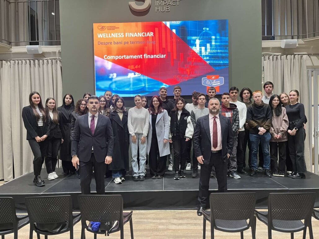 img 8805 - Viitorii specialiști în finanțe și bănci învață arta deciziilor financiare responsabile la Global Money Week 2025