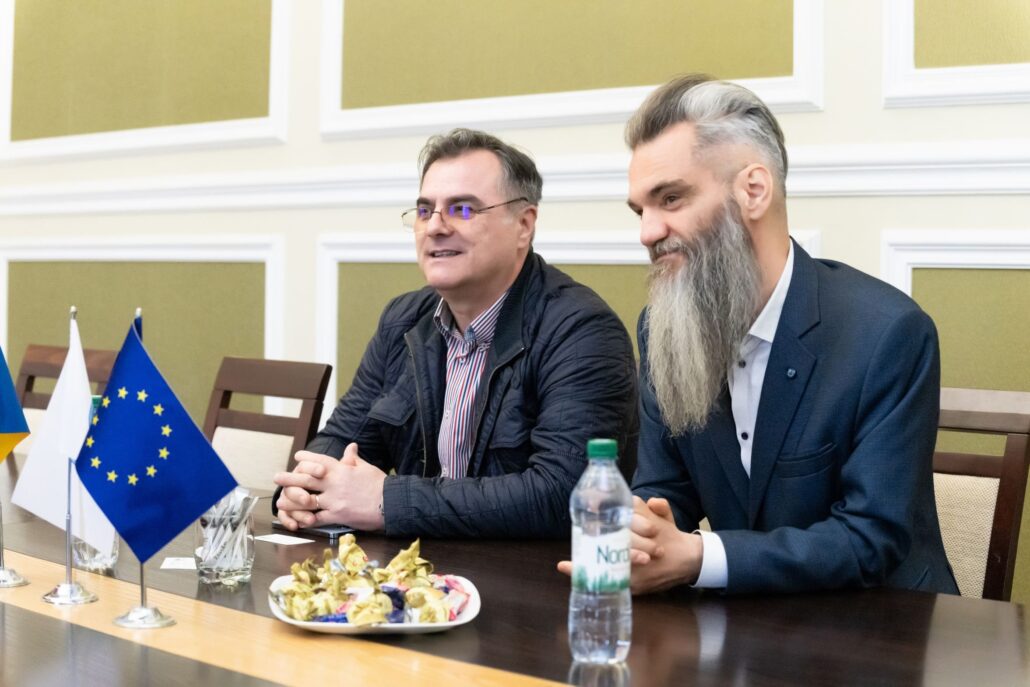 img 9642 - Constructive Dialogue Between UTM and UPB / AARNIEC on Collaboration with the Research and Education Network – RoEduNet