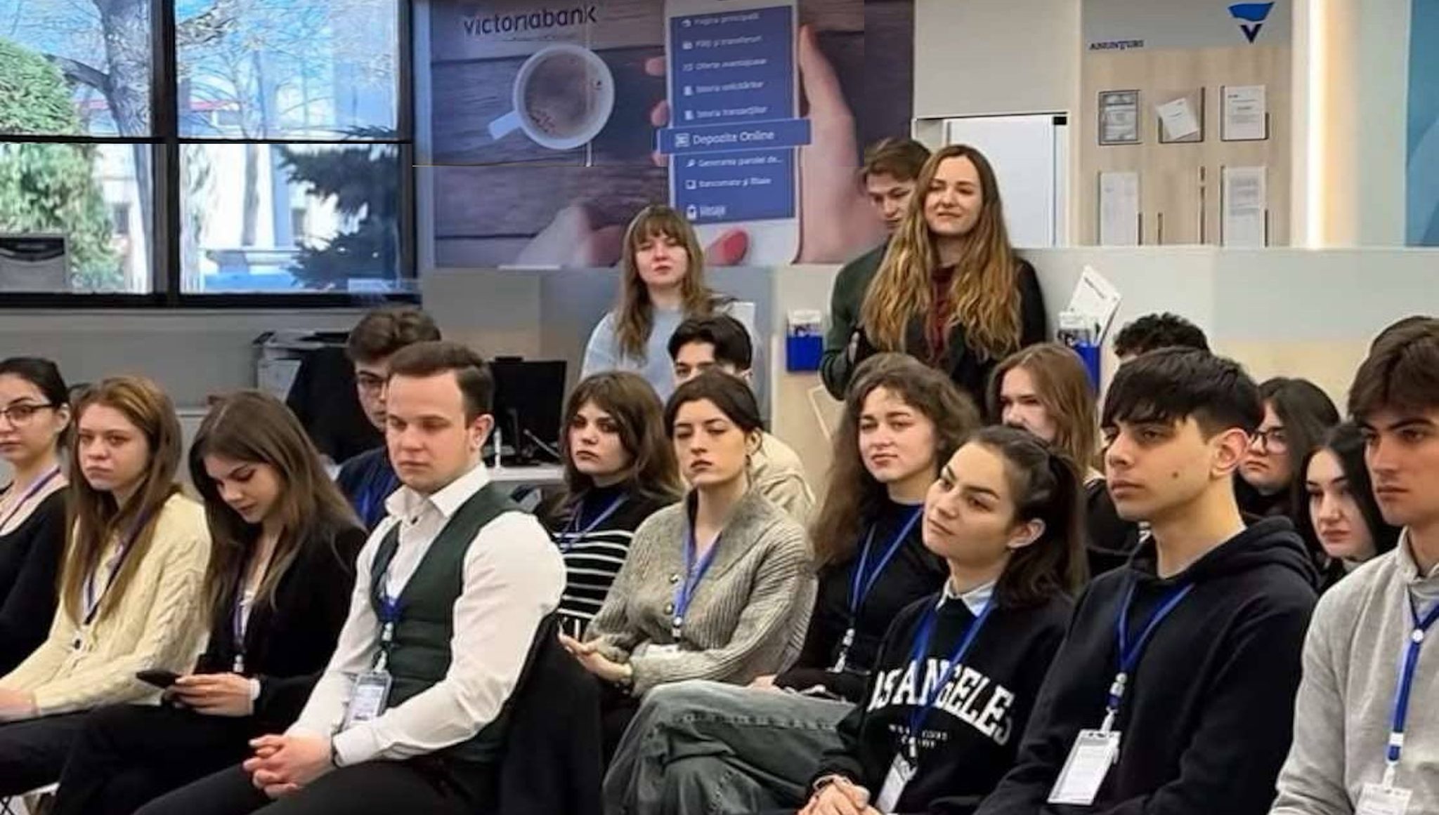 Studenții FIEB-UTM descoperă culisele unei cariere bancare la #ZoomInVictoriabank 1 poza de profil 30.04.2025
